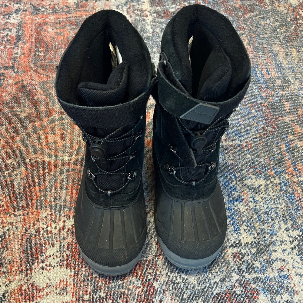 Lands End Kids Black Winter Boots size 5